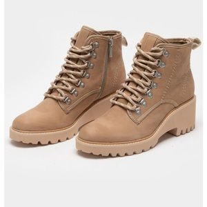 NEW-  DOLCE VITA Huey Hiker Womens Boots size 9.5
